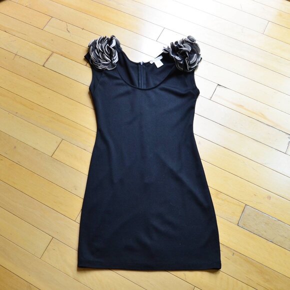 Arden B Dresses & Skirts - Arden B Floral Ruffle Shoulder Black Cocktail Dress Size S
